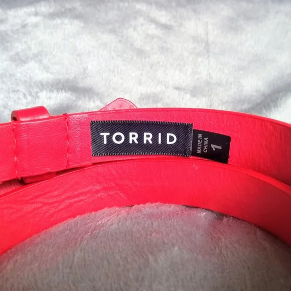 Torrid | Thin Faux Red Leather Belt NWOT - Picture 2 of 4